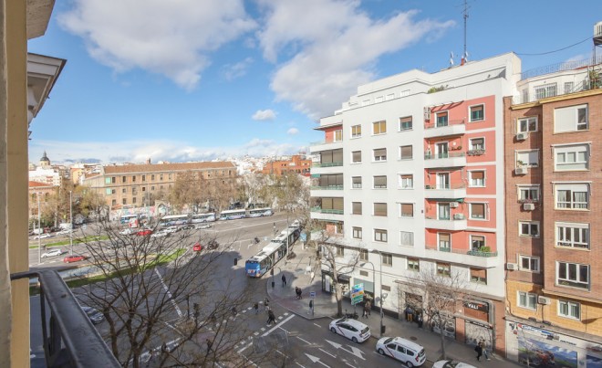 Apartment / Flat - Sale - MADRID - Acacias