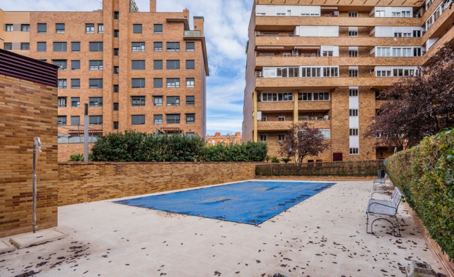 Revente · Appartement · MADRID · Rosas