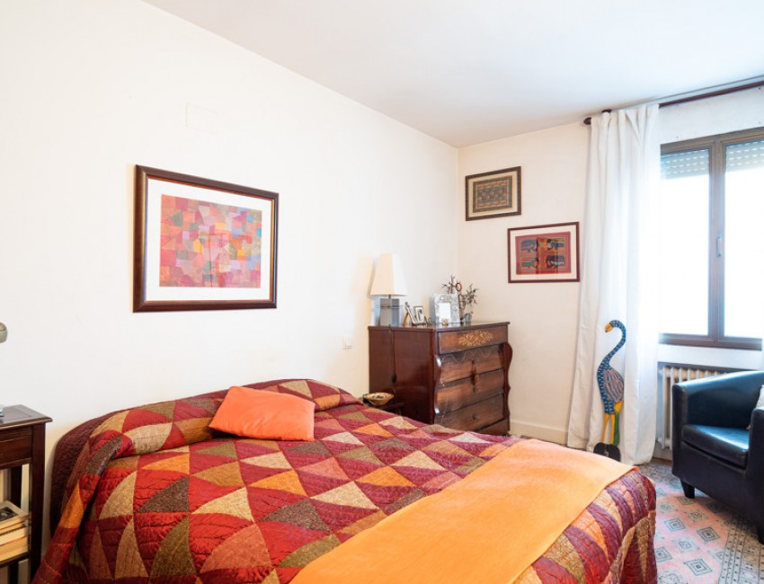 Venta · Apartamento / Piso · MADRID · Cortes