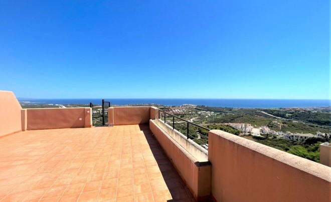 Apartamento / Piso · Venta · Casares · Costa del Sol