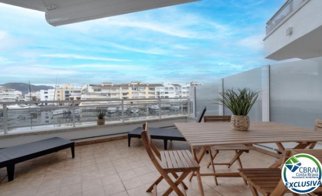 Apartamento / Piso - Venta - Club Nàutic Costa Brava - Club Nàutic Costa Brava