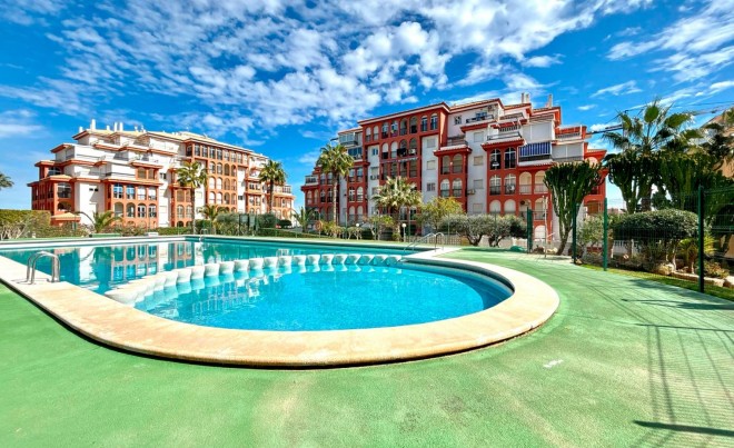 Apartamento / Piso · Venta · Torrevieja · La Mata