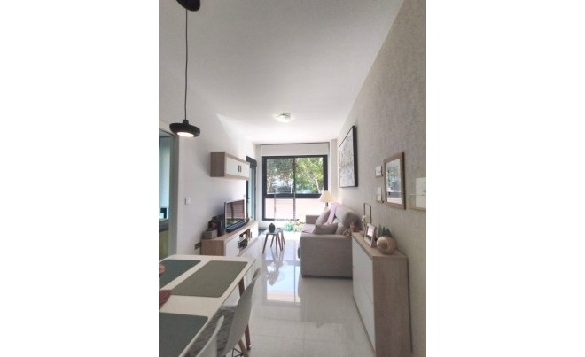 Apartamento / Piso - Venta - Torrevieja - Torrevieja