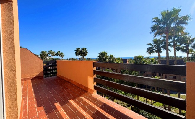 Apartment / Flat · Sale · Casares · Costa del Sol