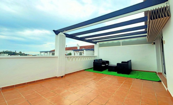 Apartment / Flat - Sale - Nueva Andalucía - Costa del Sol