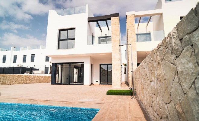 Bungalow / Adosado / Semiadosado - Nueva construcción  - Orihuela Costa - Punta Prima