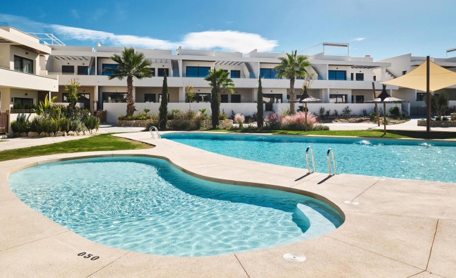 Bungalow / Adosado / Semiadosado - Nueva construcción  - Torrevieja - Torrevieja