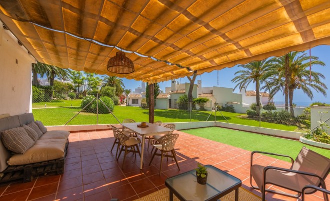 Bungalow / Adosado / Semiadosado - Venta - Casares - Costa del Sol