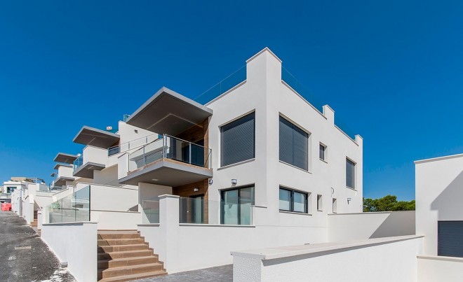 Bungalow / Maison de Ville - Nouvelle construction - San Miguel de Salinas - Ciudad de las Comunicaciones