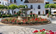 Bungalow / Maison de Ville - Revente - Estepona - GM-40273