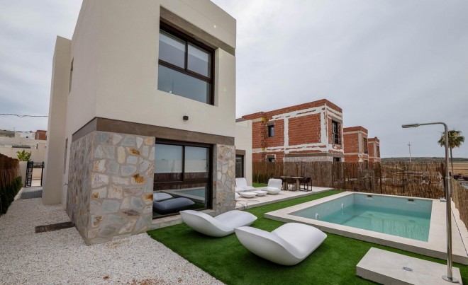 Villa / Chalet · Nueva construcción  · Algorfa · La Finca