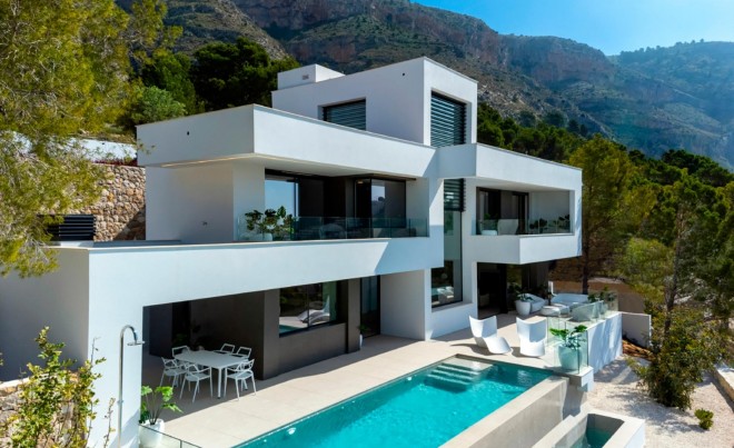 Villa / Chalet - Nueva construcción  - Altea - Altea