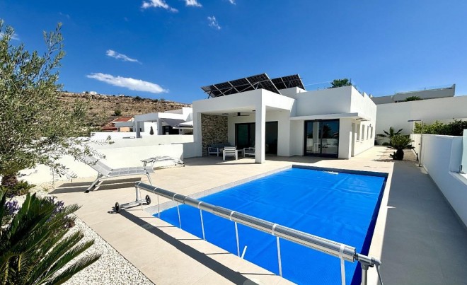 Villa / Chalet - Nueva construcción  - Benijofar - Pueblo