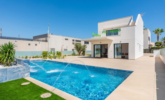 Villa / Chalet · Nueva construcción  · Orihuela Costa · Campoamor