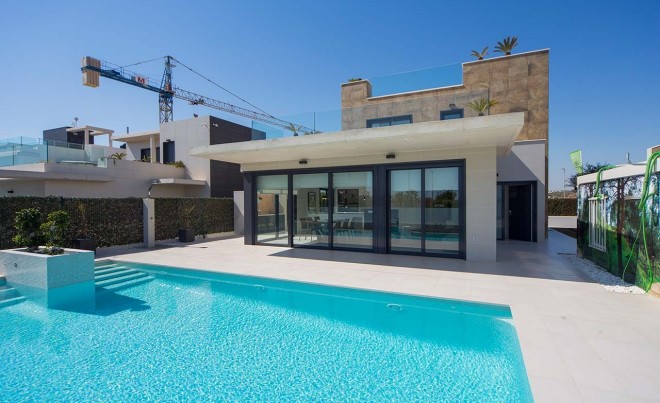 Villa / Chalet - Nueva construcción  - Orihuela Costa - Campoamor