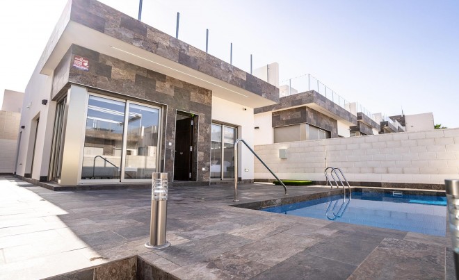 Villa / Chalet · Nueva construcción  · Orihuela Costa · Villamartín