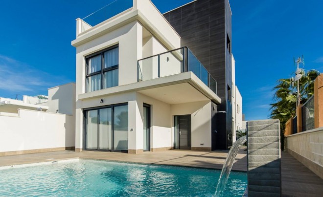 Villa / Chalet - Nueva construcción  - San Miguel de Salinas - San Miguel de Salinas