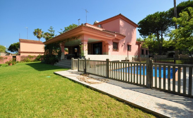 Villa / Chalet · Venta · Casares · Costa del Sol