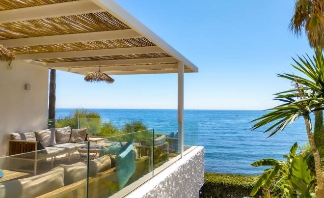 Villa / Chalet · Venta · Estepona · Costa del Sol