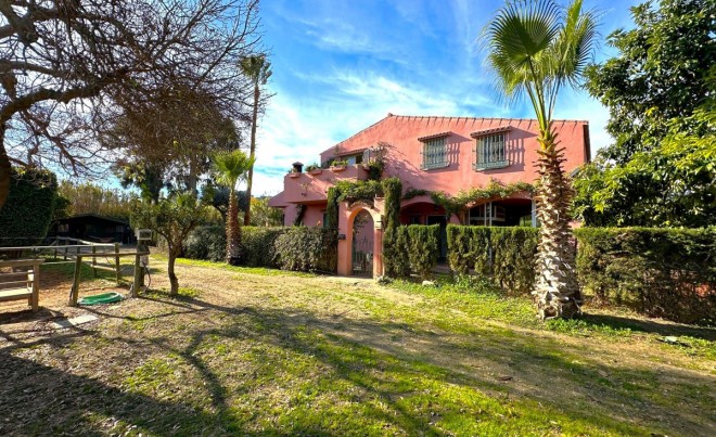 Villa / Chalet · Venta · Estepona · Costa del Sol