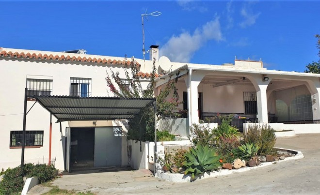 Villa / Chalet · Venta · Estepona · Costa del Sol