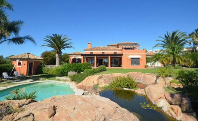 Villa / Chalet · Venta · La Duquesa · Costa del Sol