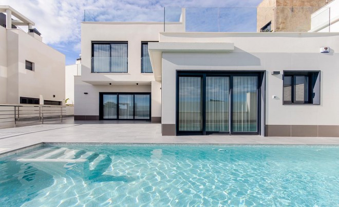 Villa · Nouvelle construction · San Miguel de Salinas · Ciudad de las Comunicaciones