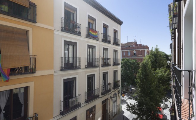 Venta · Apartamento / Piso · MADRID · Lavapiés