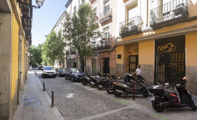 Sale · Apartment / Flat · MADRID · Lavapiés