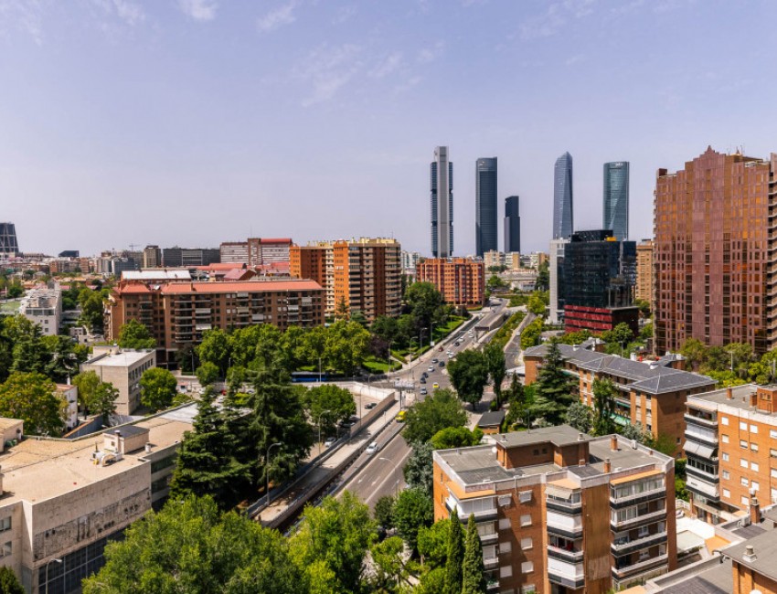 Sale · Apartment / Flat · MADRID · Pio XII