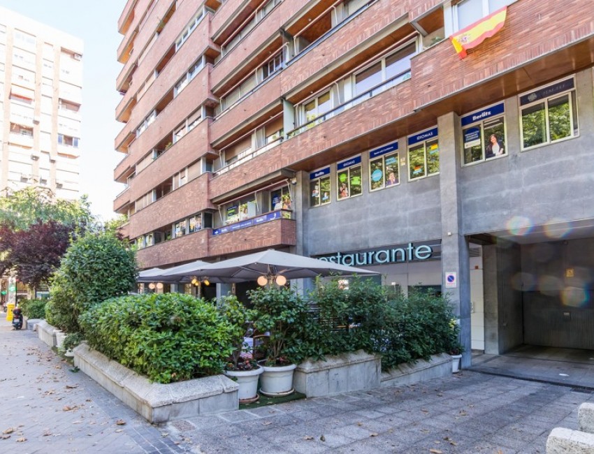 Sale · Apartment / flat · MADRID · Castellana-Orense
