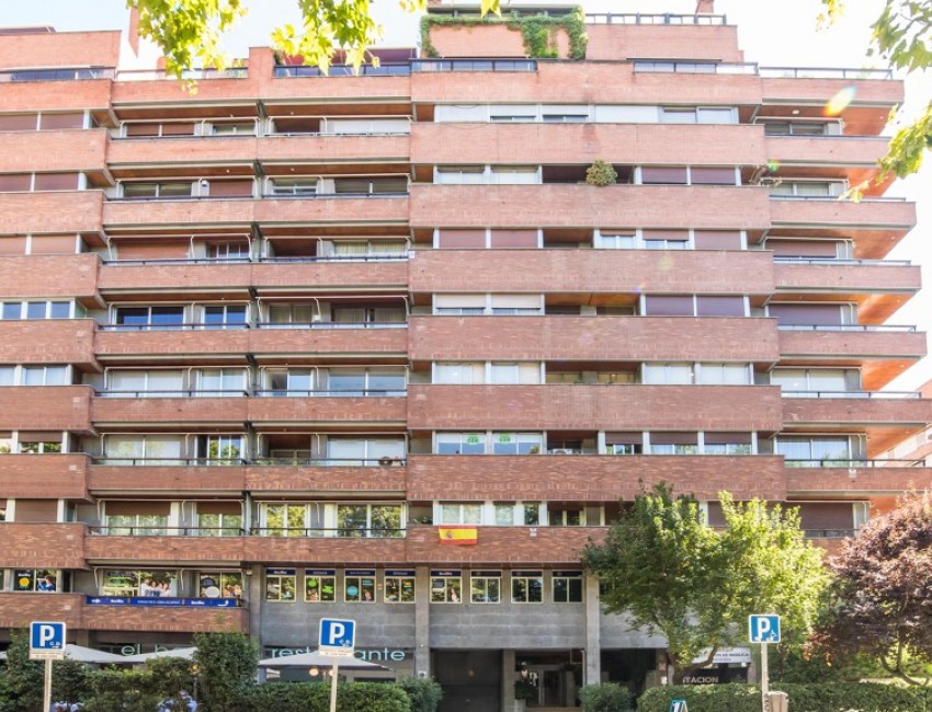 Sale · Apartment / flat · MADRID · Castellana-Orense