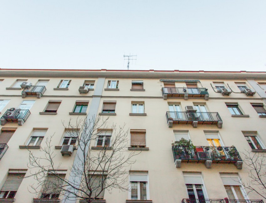 Sale · Apartment / flat · MADRID · Acacias