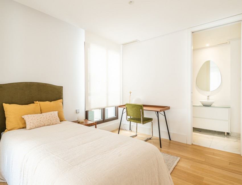 Sale · Apartment / flat · MADRID · Jerónimos