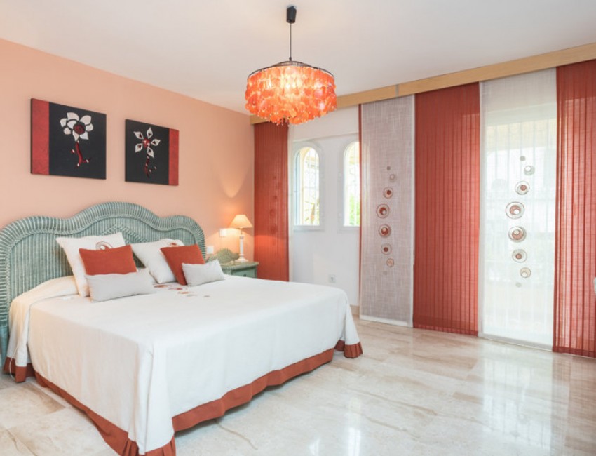 Sale · Apartment / Flat · Marbella · White Pearl Beach