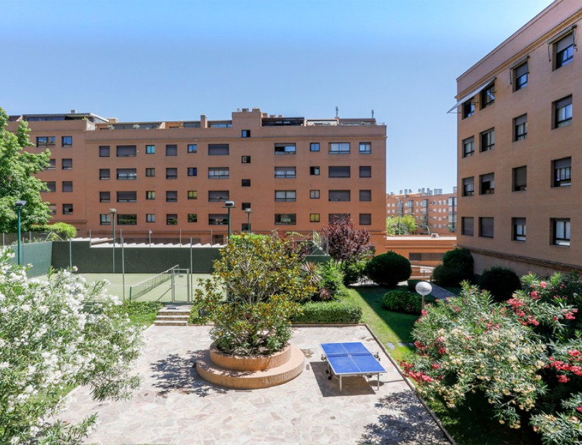 Sale · Apartment / flat · MADRID · Conde Orgaz