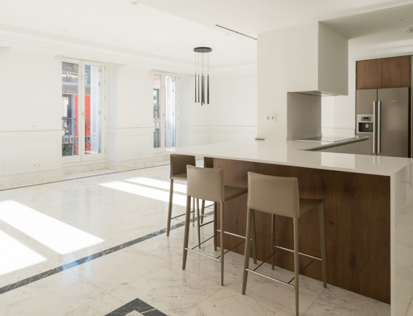 Sale · Apartment / flat · MADRID · Justicia