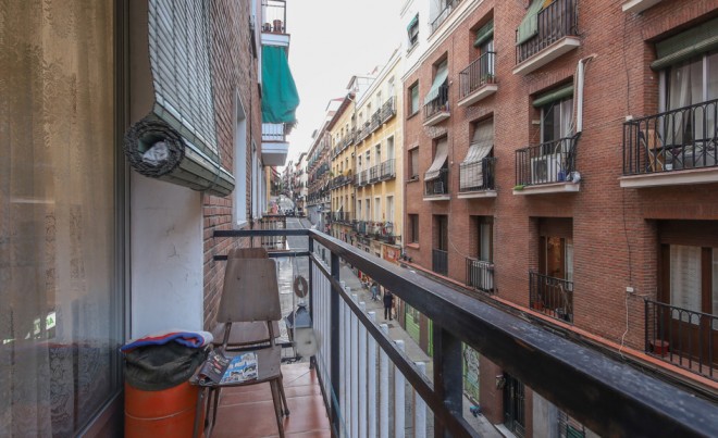 Sale · Apartment / Flat · MADRID · Lavapiés