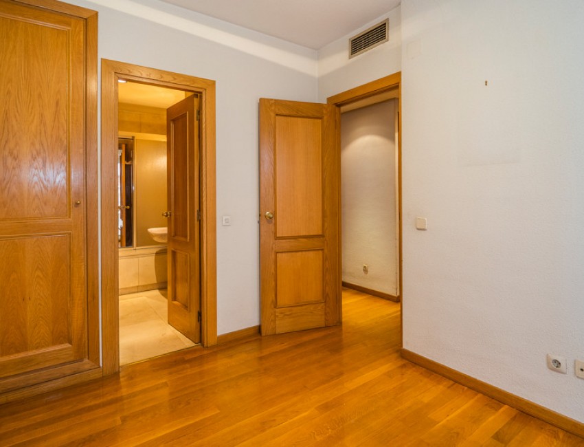 Sale · Apartment / Flat · MADRID · Recoletos