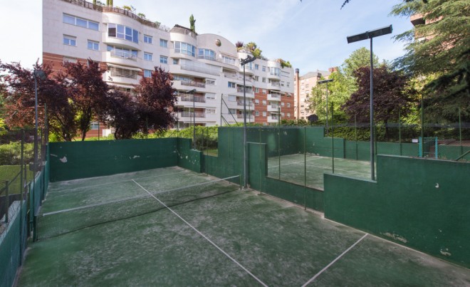 Revente · Appartement · MADRID · Mirasierra
