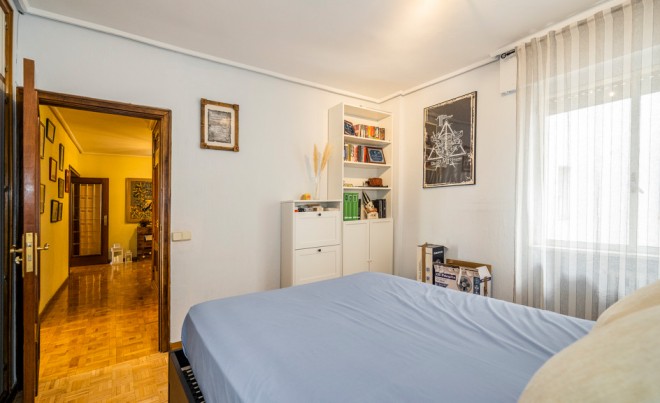 Sale · Apartment / Flat · MADRID · Chamartín