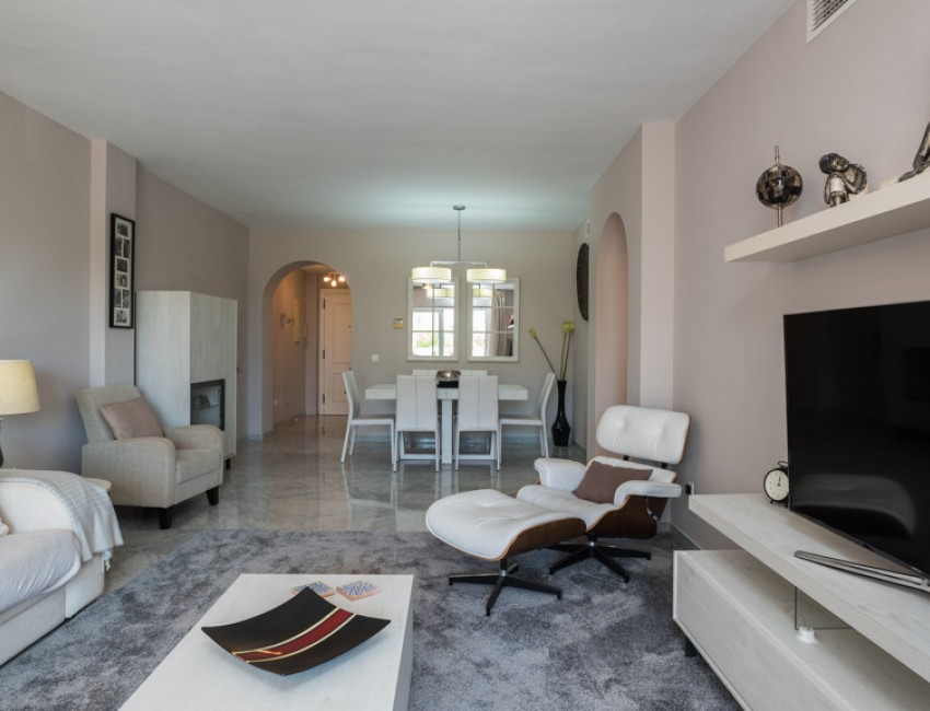 Sale · Apartment / Flat · Marbella · Las Gaviotas
