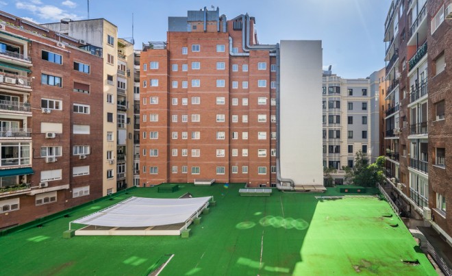 Sale · Apartment / Flat · MADRID · Rios Rosas