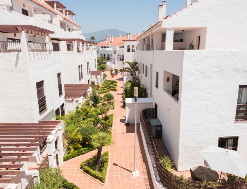 Sale · Apartment / Flat · Marbella · Nueva Andalucía
