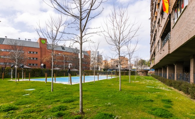 Venta · Apartamento / Piso · MADRID · Canillas