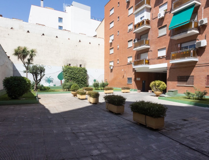 Sale · Apartment / Flat · MADRID · Palos de Moguer