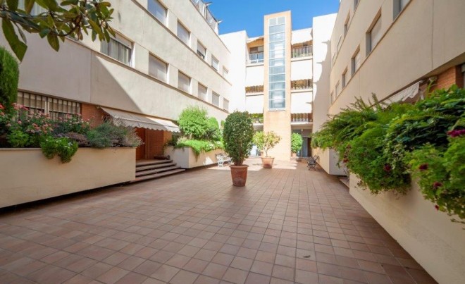 Sale · Apartment / Flat · SEVILLA · Centro Sevilla