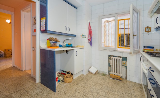 Sale · Apartment / Flat · MADRID · Castilla
