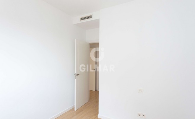 Venta · Apartamento / Piso · MADRID · Aluche
