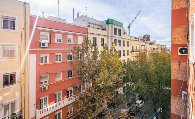 Sale · Apartment / Flat · MADRID · Argüelles